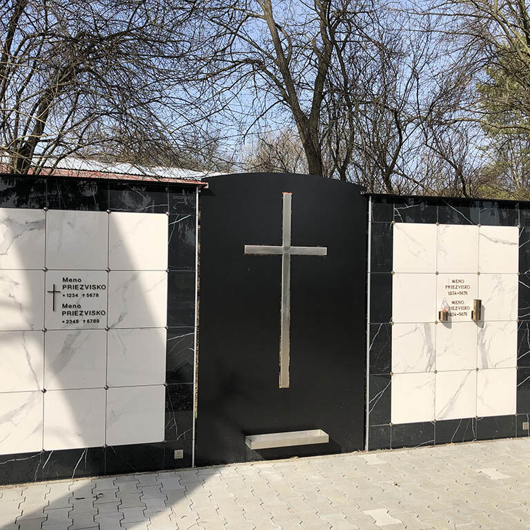 tiché pietne miesto na cintoríne Tužina