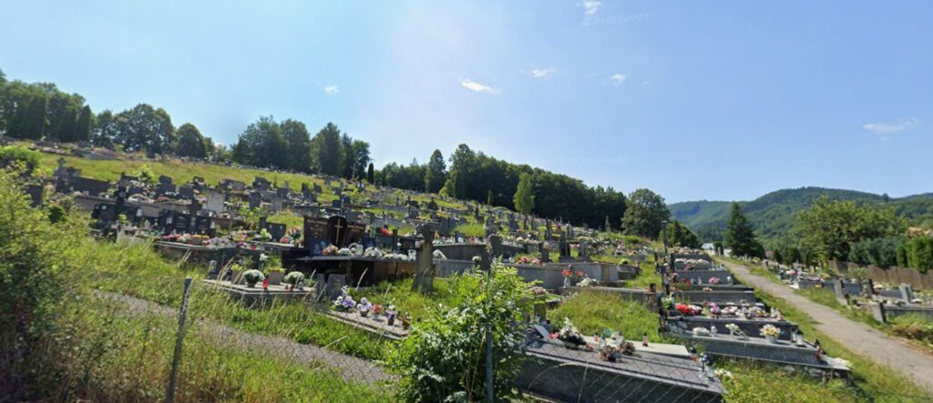 Moderné kolumbárium v obci Lysá pod Makytou